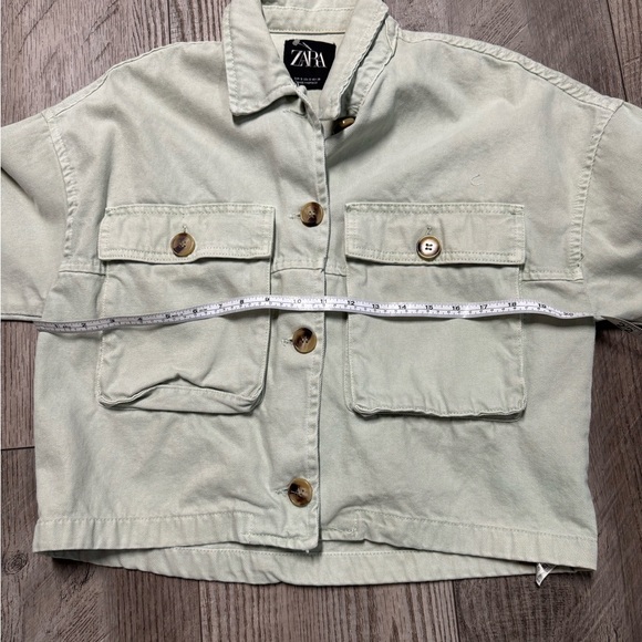 Zara cropped faded neon green denim jacket
Looks new Jean Small - Picture 6 of 6